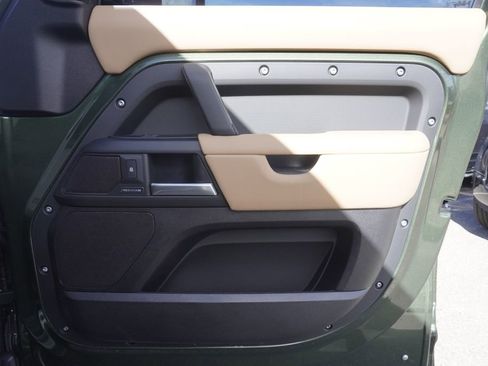 New 2026 Land Rover Defender 110 S image 21