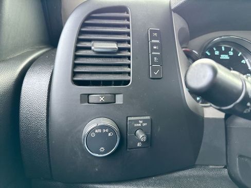 Used 2013 Chevrolet Silverado 2500 LT w/ Custom Sport Truck Package image 17