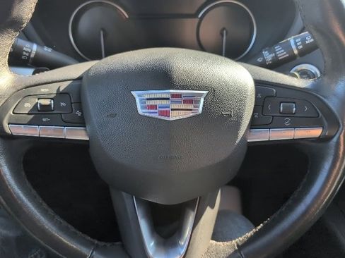 Used 2023 Cadillac XT4 Premium Luxury image 28
