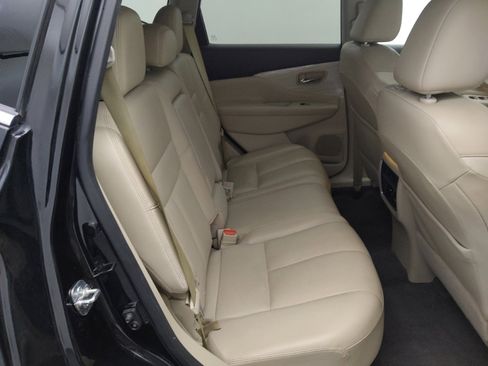 Used 2018 Nissan Murano Platinum FWD image 19
