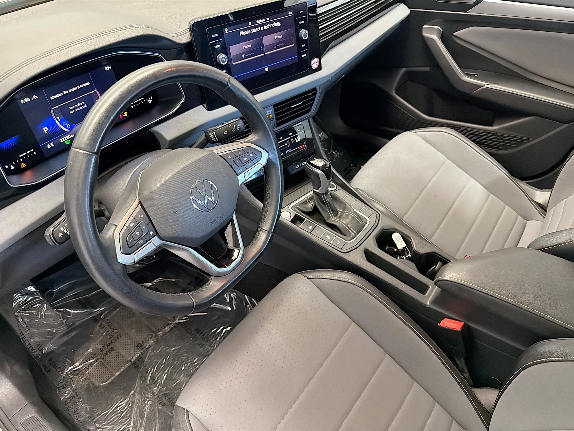 Used 2025 Volkswagen Jetta SE FWD image 7