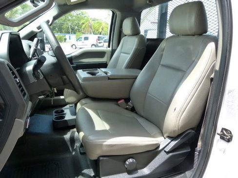 Used 2018 Ford F550 2WD Regular Cab Super Duty image 22