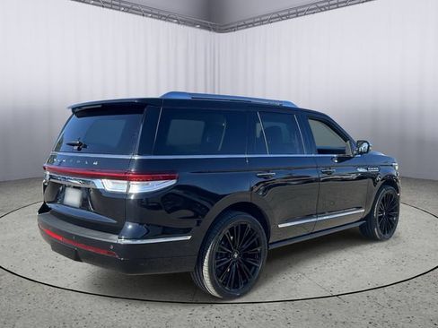 Used 2023 Lincoln Navigator Black Label AWD/4WD image 9
