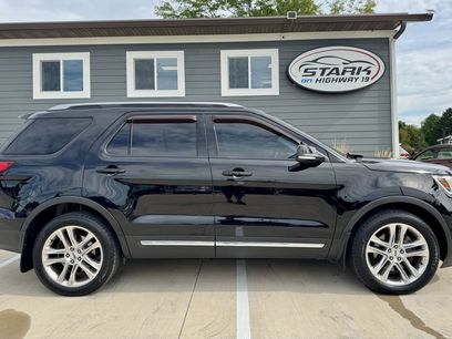 Used 2017 Ford Explorer XLT w/ XLT Technology Feature Bundle