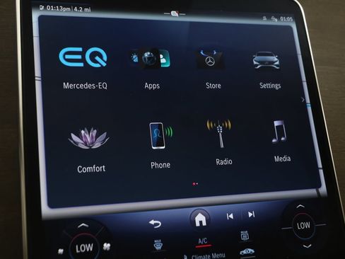 Used 2022 Mercedes-Benz EQS 450+ Sedan image 36