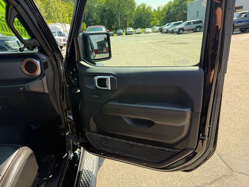 Used 2021 Jeep Gladiator Mojave AWD/4WD image 27
