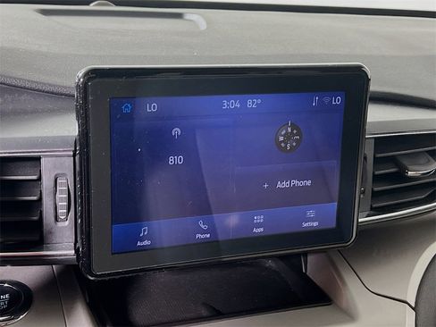 Used 2023 Ford Explorer XLT w/ Equipment Group 202A image 14