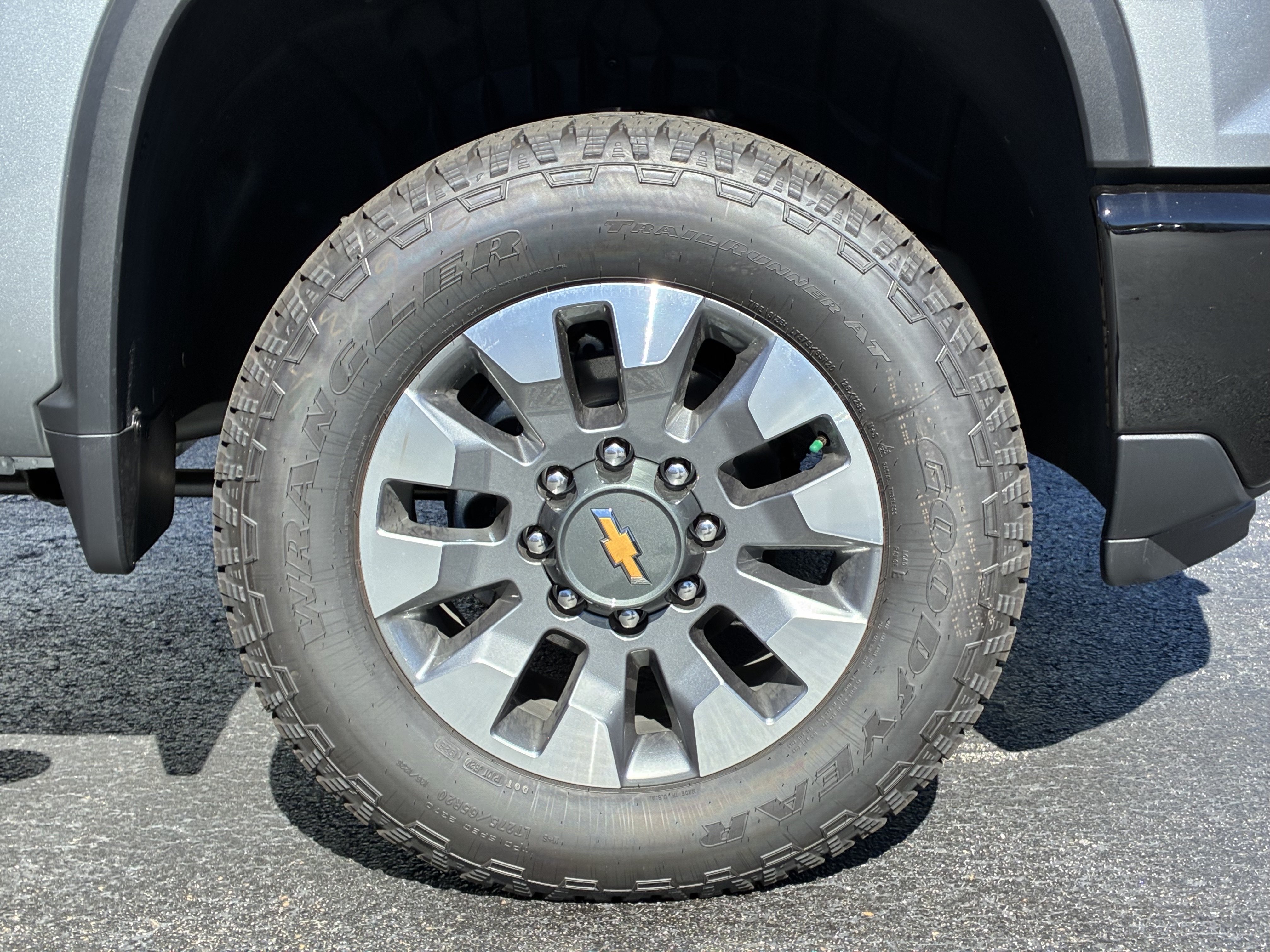 New 2026 Chevrolet Silverado 2500 Custom w/ Custom Value Package AWD/4WD image 6