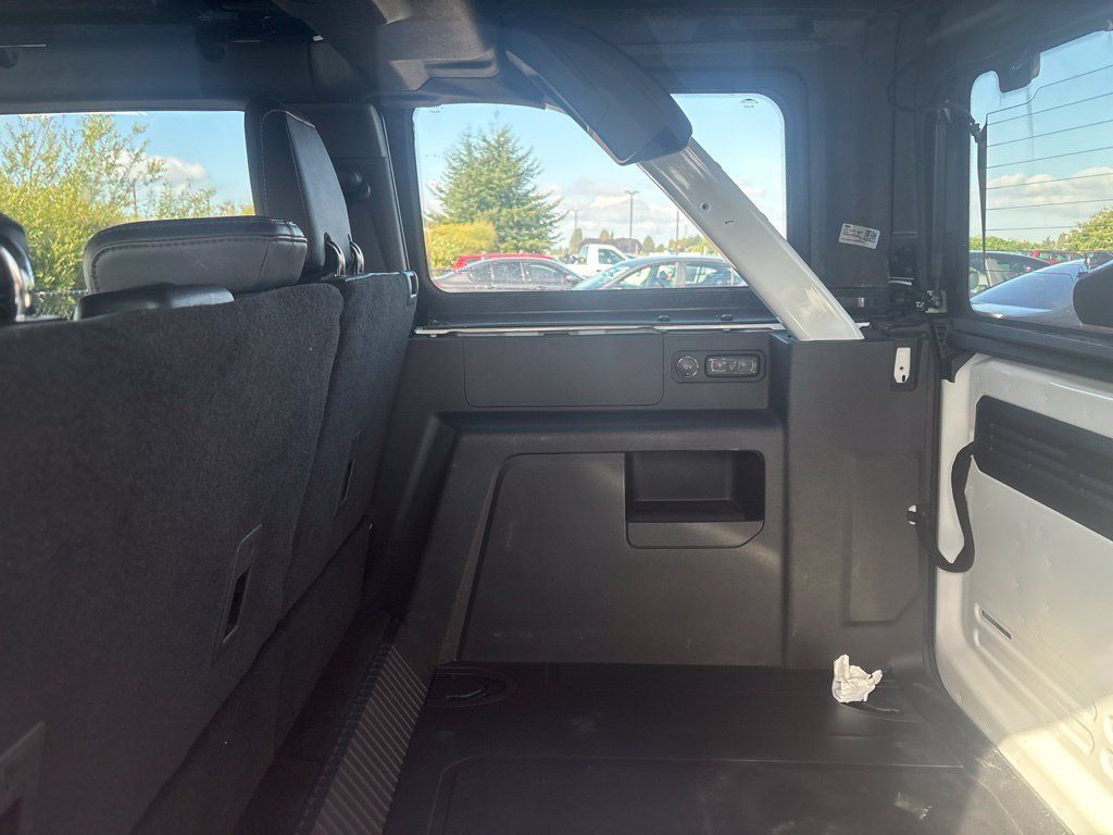 Used 2022 Ford Bronco Badlands AWD/4WD image 8