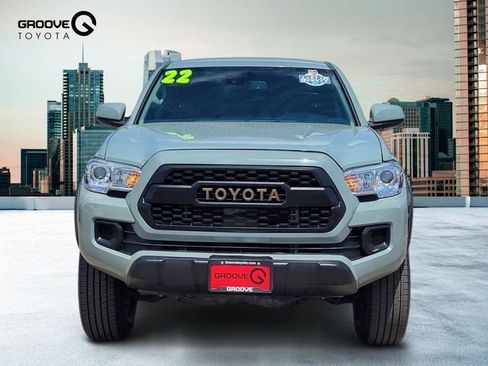 Used 2022 Toyota Tacoma SR5 w/ Trail Edition AWD/4WD image 9