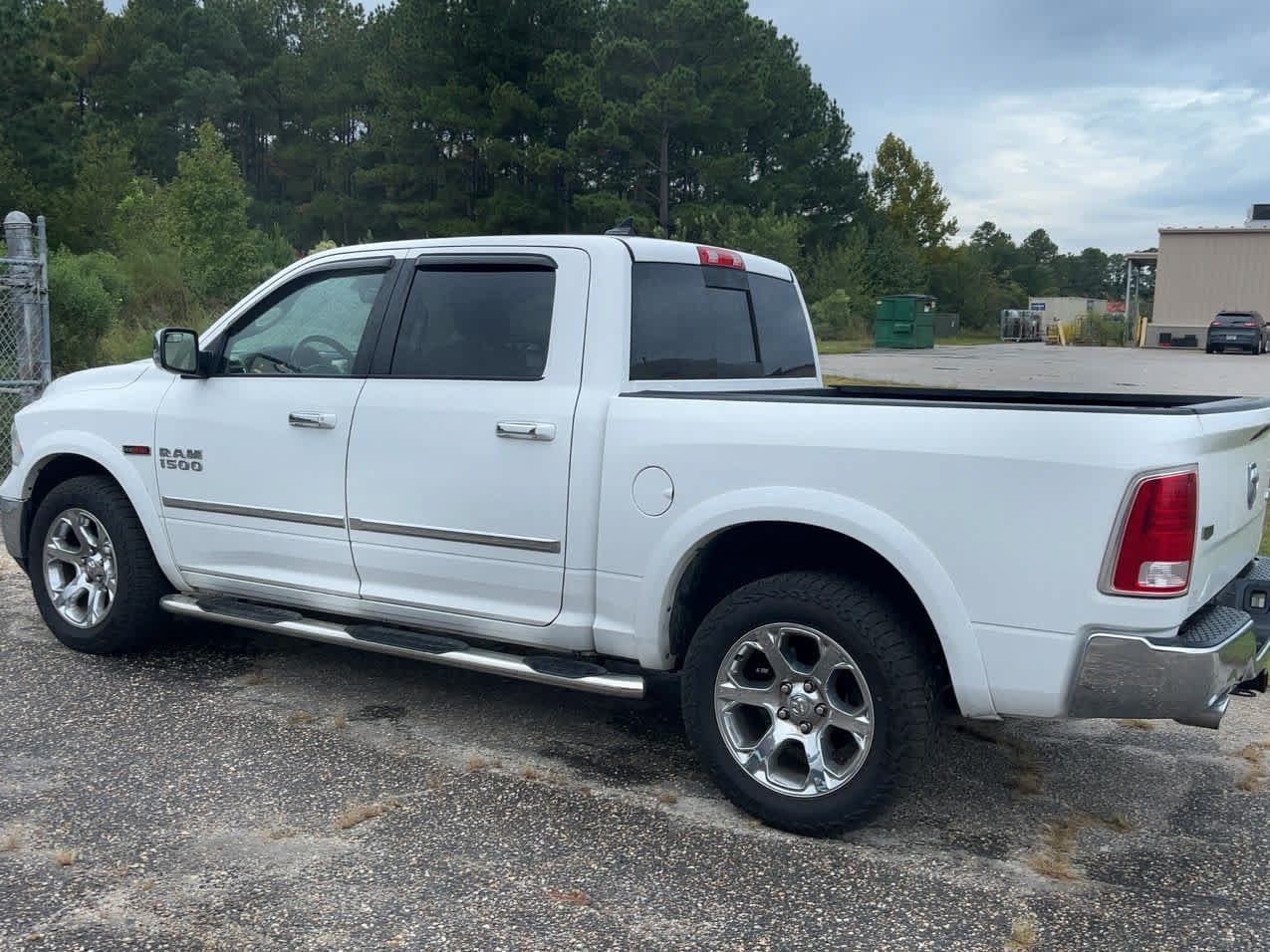 Used 2016 RAM 1500 Laramie w/ Convenience Group AWD/4WD image 14