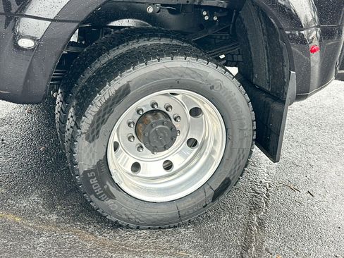 New 2026 Ford F450 Platinum w/ Platinum Plus Package image 13