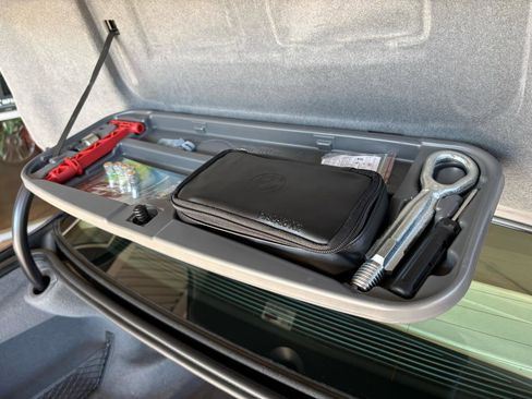 Used 2012 BMW 750Li image 35