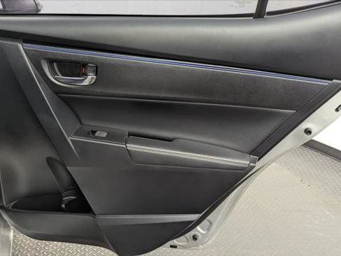 Used 2018 Toyota Corolla SE FWD image 21