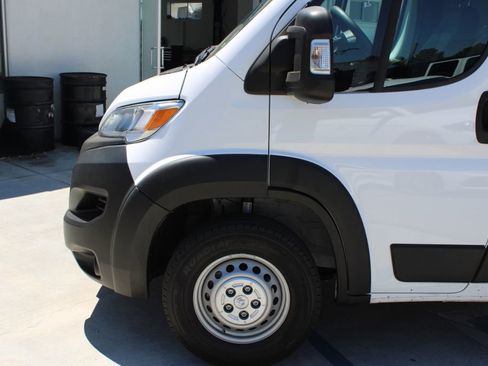 Used 2025 RAM ProMaster 3500 w/ Convenience Group FWD image 7