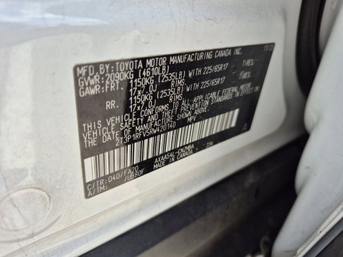 Used 2024 Toyota RAV4 XLE image 25