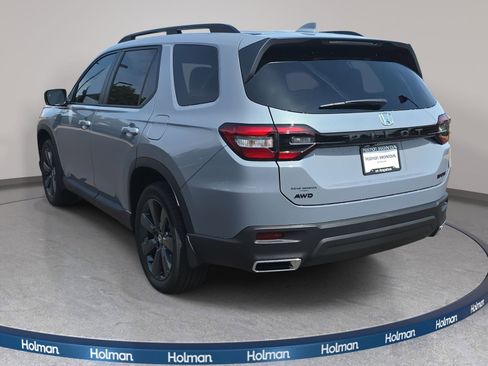 New 2025 Honda Pilot Sport image 7