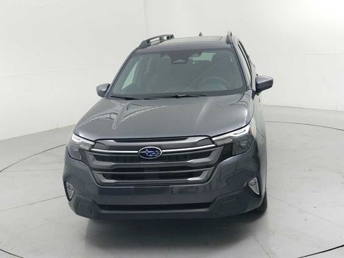 Used 2026 Subaru Forester Premium AWD/4WD image 3