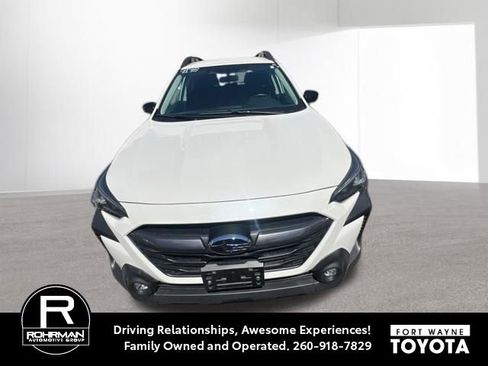 Used 2024 Subaru Outback Premium AWD/4WD image 1