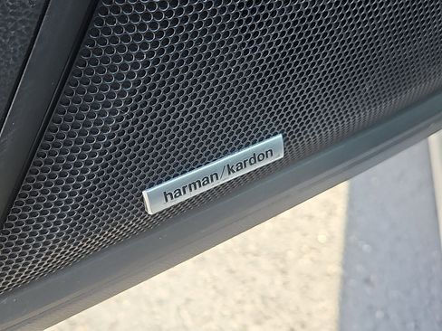 Used 2022 Subaru Legacy Limited w/ Popular Package #3 image 12