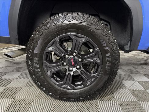 Certified 2025 GMC Canyon Elevation w/ Convenience Package AWD/4WD image 15