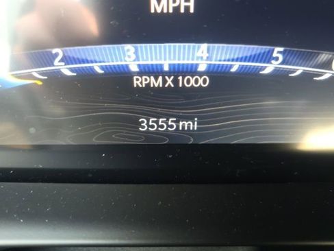 Certified 2025 Jeep Grand Cherokee Limited AWD/4WD image 13