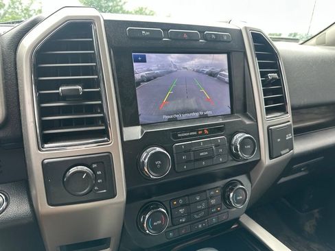 Used 2020 Ford F150 Lariat AWD/4WD image 10