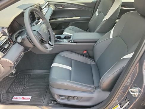 Used 2026 Toyota Camry SE FWD image 12