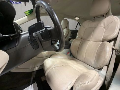 Used 2017 Lincoln Continental Reserve w/ Luxury Package AWD/4WD image 12