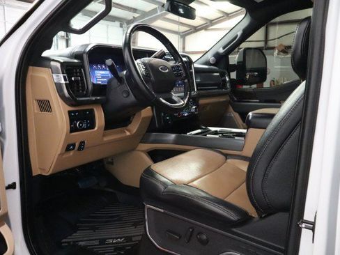 Used 2023 Ford F450 Lariat w/ Lariat Ultimate Package AWD/4WD image 43