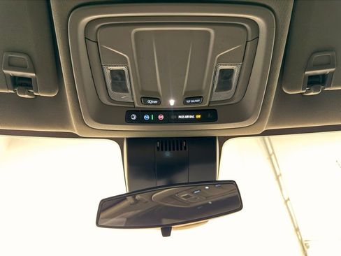 Used 2024 Chevrolet Silverado 1500 Custom image 20