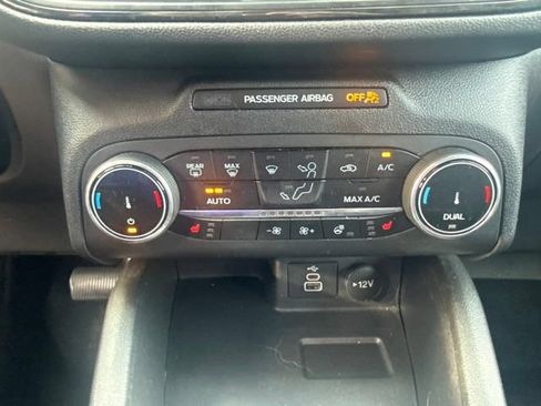 Used 2025 Ford Escape ST-Line Select AWD/4WD image 14