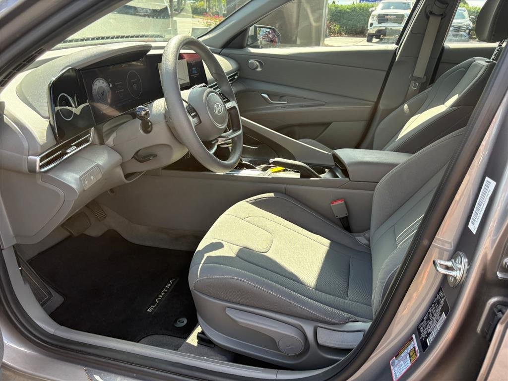 Certified 2024 Hyundai Elantra SEL FWD image 14