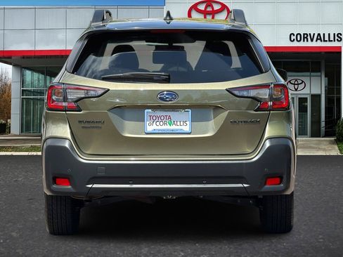 Used 2025 Subaru Outback Onyx Edition AWD/4WD image 5