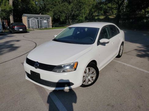 Used 2012 Volkswagen Jetta SE image 2