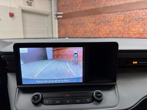 Used 2023 Ford Maverick Lariat w/ Lariat Luxury Package image 21