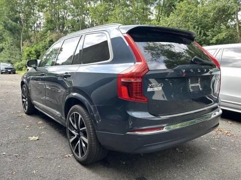 Used 2025 Volvo XC90 B5 Plus w/ Protection Package Premier AWD/4WD image 3