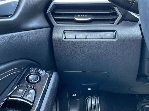 Used 2020 Nissan Altima 2.5 SV image 38