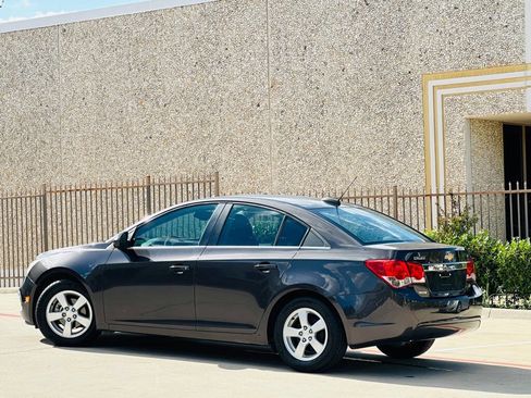 Used 2016 Chevrolet Cruze LT FWD image 6