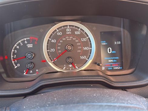 Used 2022 Toyota Corolla SE image 3