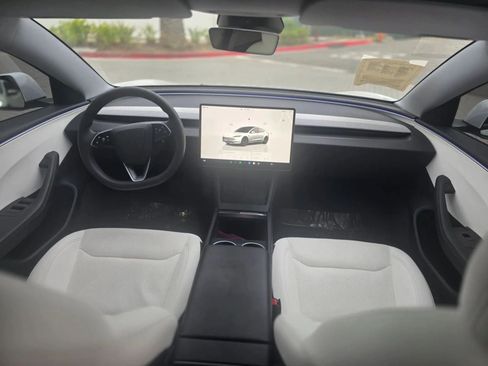 Used 2025 Tesla Model 3 Long Range RWD image 16