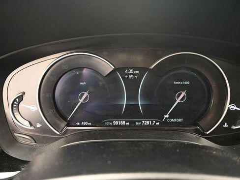 Used 2018 BMW 530i xDrive image 11