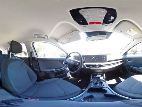 Used 2025 Kia K4 FWD image 41