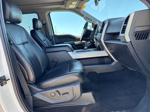 Used 2020 Ford F150 Lariat image 10
