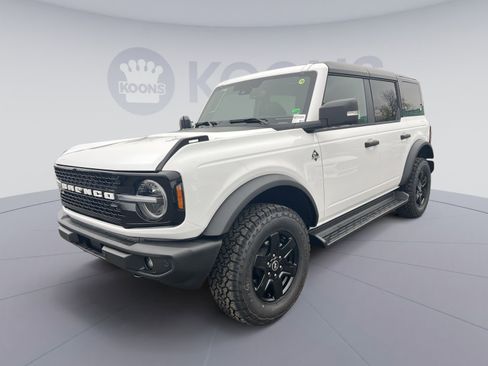 New 2025 Ford Bronco Outer Banks image 1