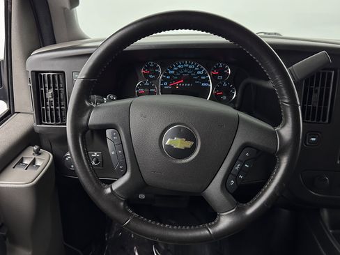 Used 2022 Chevrolet Express 2500 w/ Driver Convenience Package RWD image 21