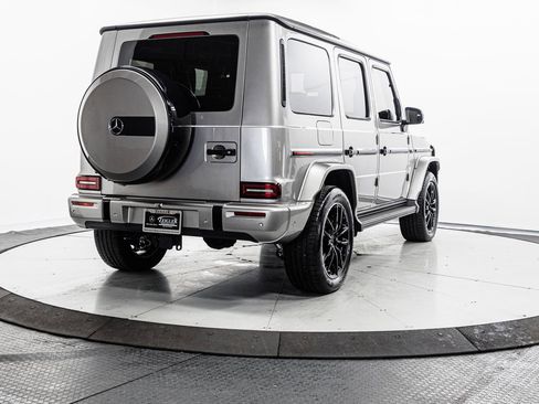Used 2025 Mercedes-Benz G 550 image 35