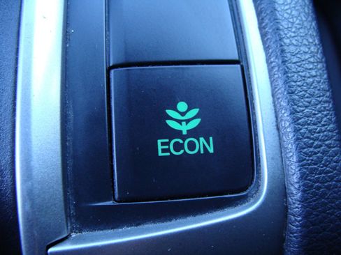 Used 2019 Honda Civic Sport image 27