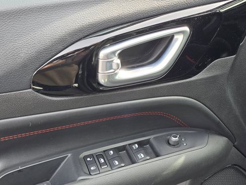 Used 2024 Jeep Compass Trailhawk image 35