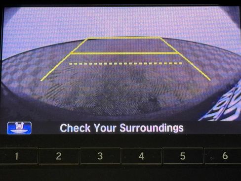 Used 2018 Honda CR-V LX image 32